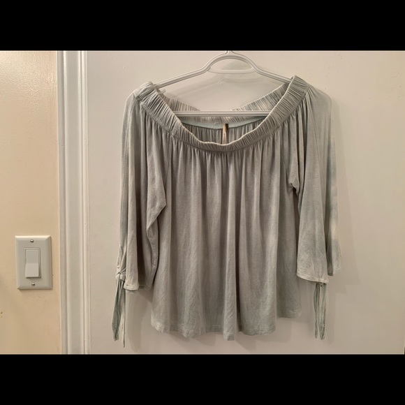 Pale green/ cream tie dye off the shoulder shirt - Picture 1 of 3